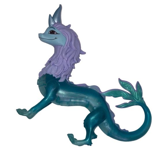 Disney’s The Last Dragon Sisu Light Up (Battery Needed) - Picture 11 of 14